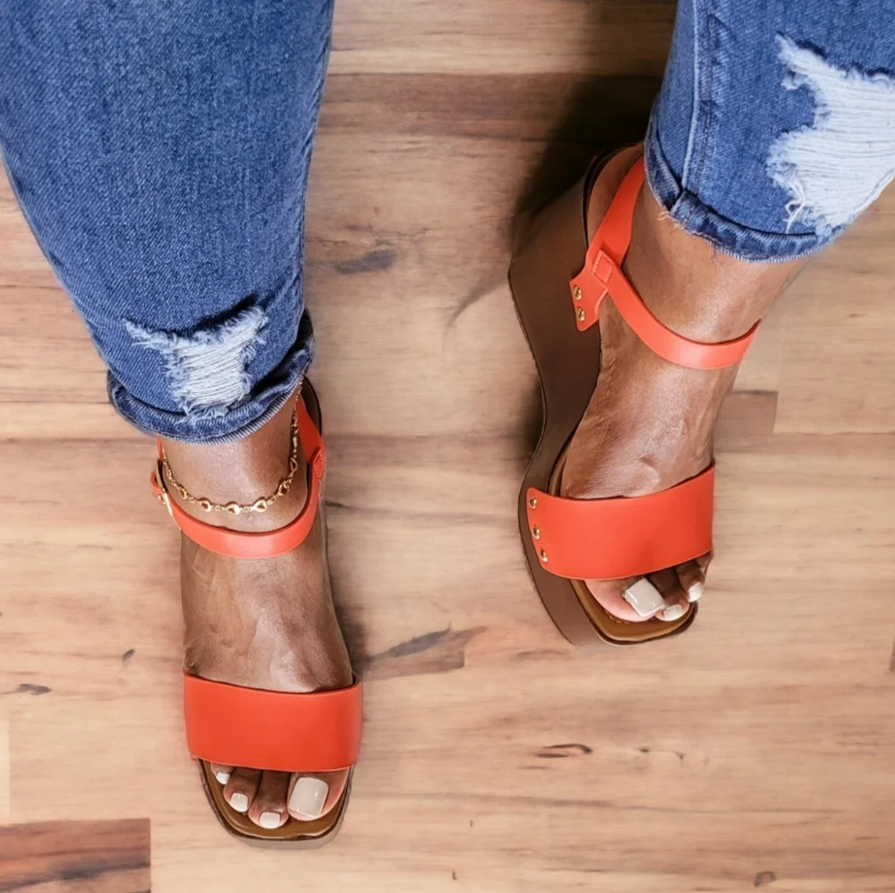 Shoes - Picture 2 of 4